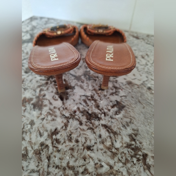 PRADA Brown 40/9.5 Leather Tiger Eye Stone Slide Sandals Kitten Heel Stitching - Picture 4 of 10